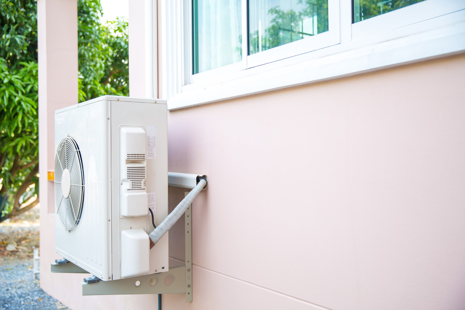 Outdoor AC